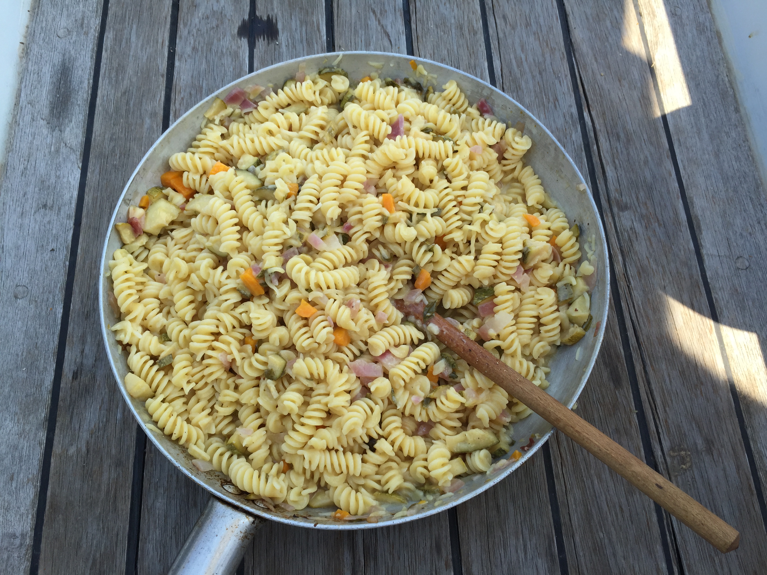 Pasta zucchini e bolina